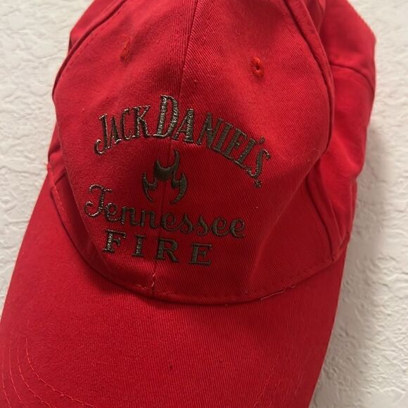Jack Daniel’s Red Hat - NEW - NEVER WORN - Red Adjustable Hat - Picture 2 of 3